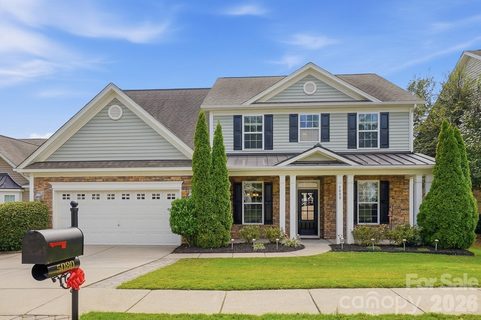5080 Gladiola Way active home in Lake Ridge, Tega Cay, SC