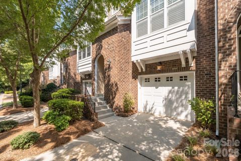 11194 Bridgewater Drive active townhome in Skybrook, Huntersville, NC