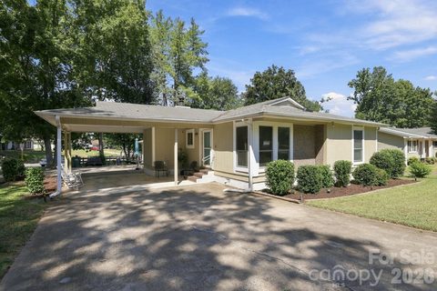 1619 Rhyne Carter Road active home in Pinehaven, Gastonia, NC