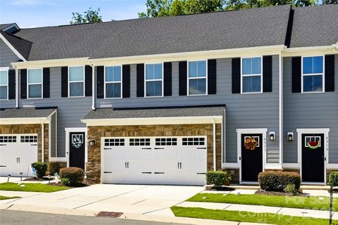 6311 Ashton Park Drive active townhome in Rivercross, Denver, NC