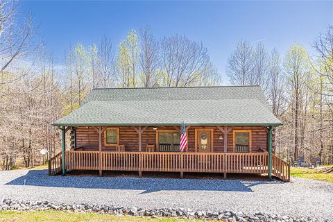 201 Whitestone Circle active home in Hearthstone Ridge, Union Mills, NC
