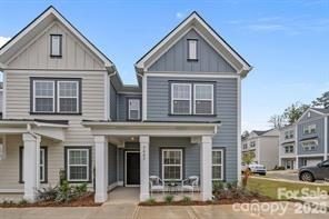 5012 Cherry Gum Court active home in Sycamore Trail, Matthews, NC