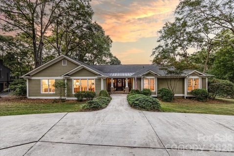 5400 Mcalpine Farm Road pending home in Montibello, Charlotte, NC