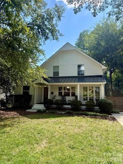 2424 Kingsbury Drive pending home in Chantilly, Charlotte, NC