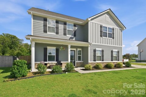 2078 Swanport Lane active home in Stratford, Monroe, NC