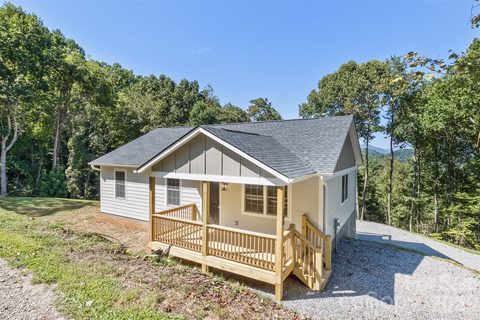 A home in Grand View Acres