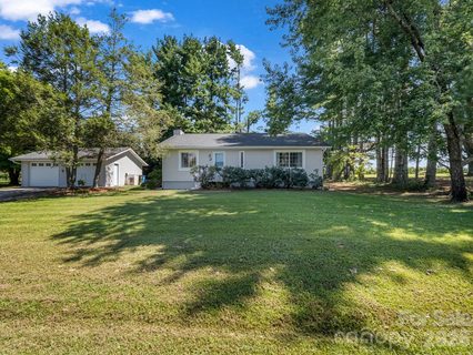 3 Apple Blossom Lane active home in Apple Blossom Estates, Hendersonville, NC