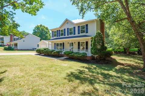 4336 Hickory Hollow Road active home in Huntington Forest, Gastonia, NC