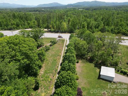 61 Elaine Eden Drive pending home in Elaine Eden, Asheville, NC