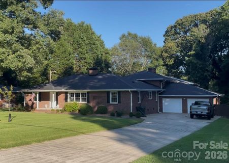 A home in Matthews Estates