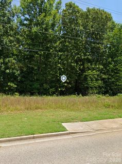 1361 Mt Holly Road active lot in Oak Grove, Rock Hill, SC