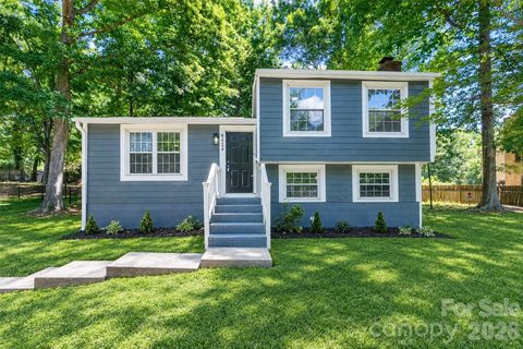 Homes in Holly Hills, Charlotte
