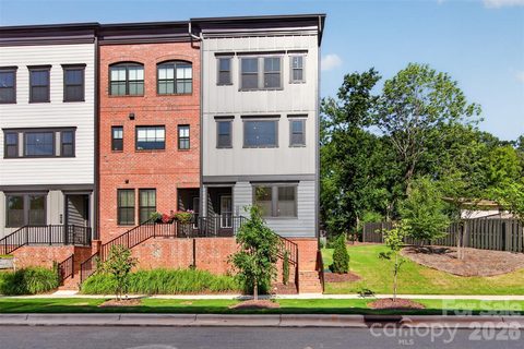 411 Old Town Village Road active townhome in Old Town Village, Waxhaw, NC