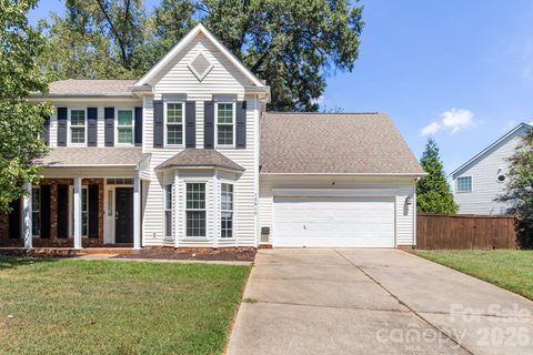 13910 Hatton Cross Drive active home in Wiltshire Manor, Charlotte, NC
