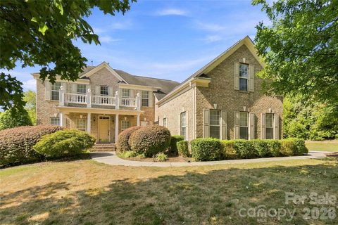 7607 Meadow Grove Drive active home in Weddington Trace, Waxhaw, NC