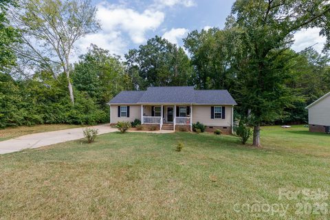 2246 Pacer Drive active home in Green Peach Orchard, Lancaster, SC