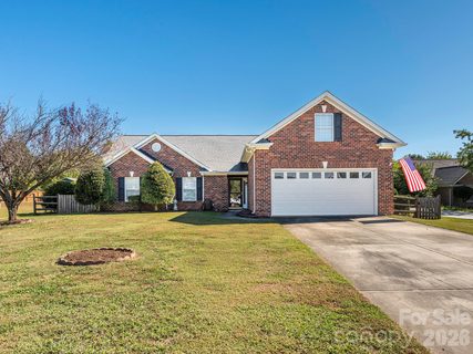 8415 Quail Hollow Drive pending home in Stallings Glen, Harrisburg, NC
