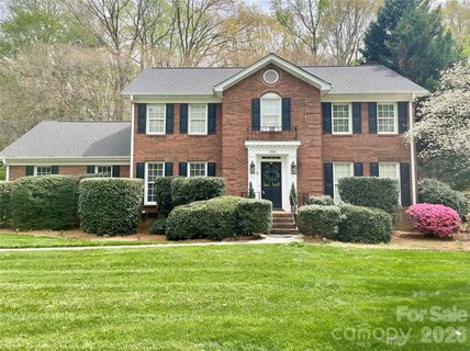 1308 Dumbarton Road active home in Sherwood Forest, Gastonia, NC