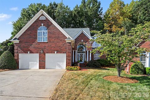 1244 Kennett Avenue active home in Heritage Commons, Gastonia, NC