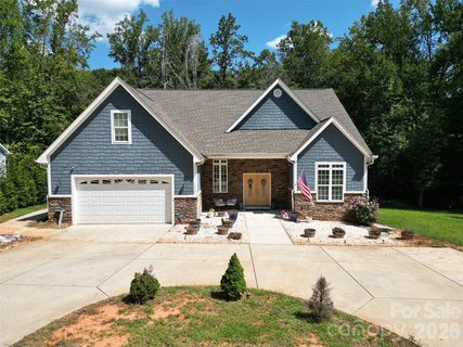 7902 Denbur Drive active home in Cedarbrook Acres, Charlotte, NC