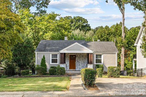442 Lorna Street active home in Chantilly, Charlotte, NC