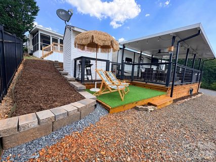 221 Grand View Drive active home in Badin Shores Resort, New London, NC