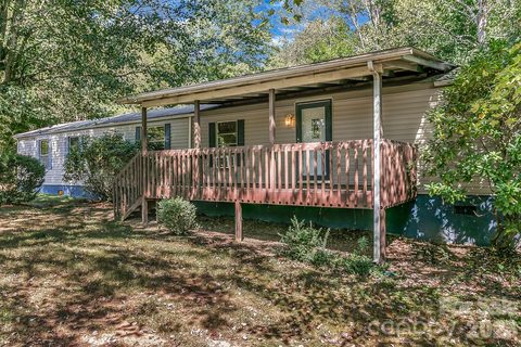 17 Blackberry Lane active home in Mountain View Mobile Home Village, Candler, NC
