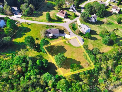 3 Pinebluff Court pending lot in Pinerose, Weaverville, NC