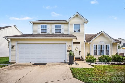 15725 Southern Garden Lane active home in River Oaks, Charlotte, NC