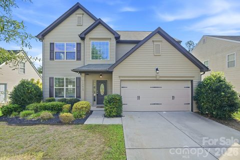 10609 Candlestick Court sold home in Steele Creek, Charlotte, NC