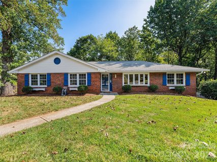 531 Bluebird Ridge active home in Woodland Hills, Asheville, NC