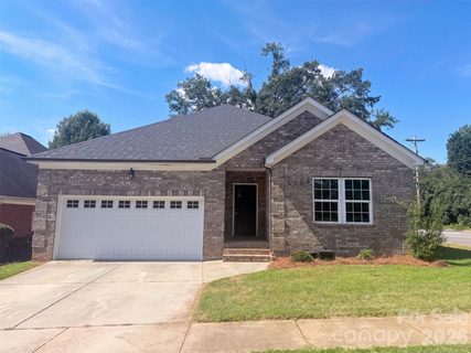 102 Sweet Oaks Lane active home in The Greens, Statesville, NC