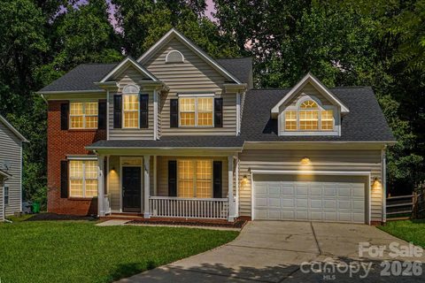 3404 Passour Ridge Lane active home in Cresthill, Charlotte, NC