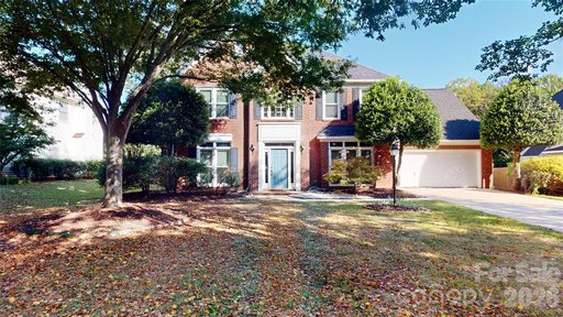 1606 Thornblade Ridge Drive active home in Thornblade, Matthews, NC