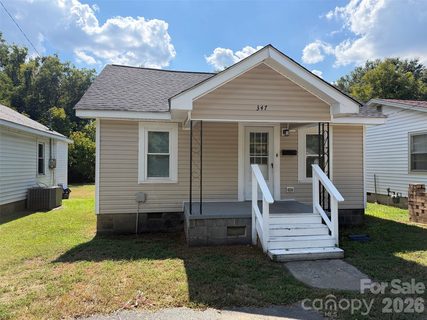 347 Baker Street pending home in Sunset Park, Rock Hill, SC