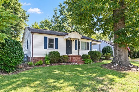 806 Applewood Street pending home in Shady Brook, Kannapolis, NC