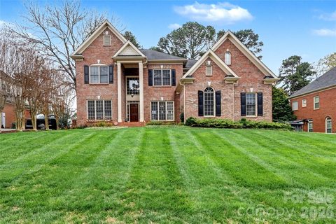 16032 Covington Point Lane active home in Birkdale, Huntersville, NC