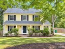 1425 Longbrook Drive sold home in Charlotte, SC