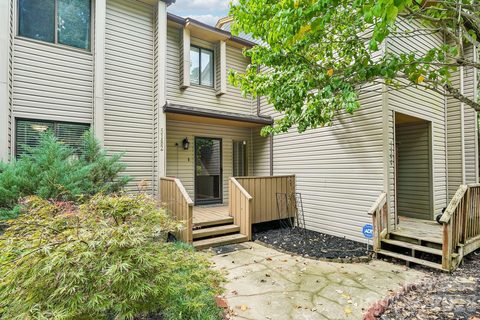 5182 Corbin Lane active townhome in Hickory Harbor, Hickory, NC