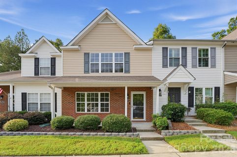 1527 Maypine Commons Way active home in Lexington Commons, Rock Hill, SC