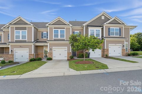 8727 Harris Lake Lane active townhome in The Woods At Davis Lake, Charlotte, NC