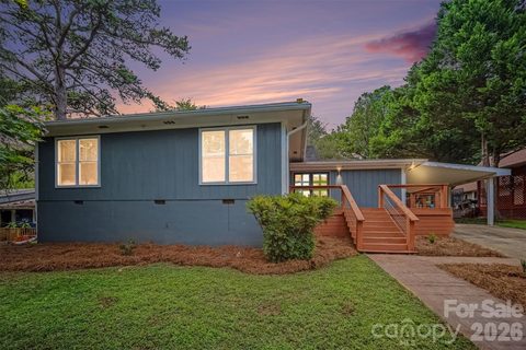1162 Molokai Drive pending home in Tega Cay, Tega Cay, SC
