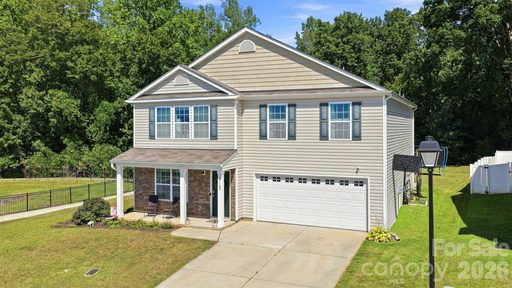 3103 Winesap Drive active home in Apple Creek Village, Dallas, NC