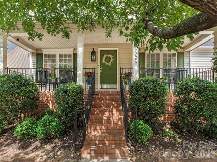 15606 Troubadour Lane active home in Gilead Ridge, Huntersville, NC
