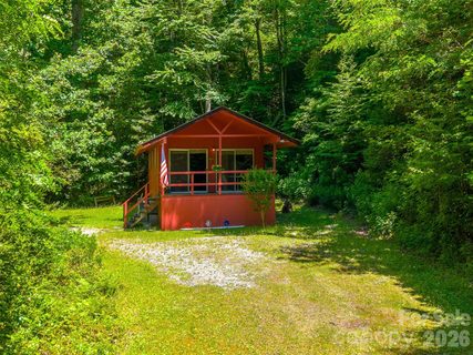 A home in Deep Creek Scenic Acres