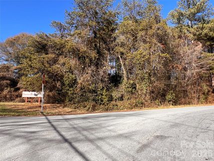 7709 Greylock Ridge Road active home in Greylock, Matthews, NC