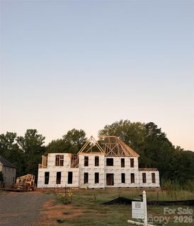8205 Rolling Fields Road active home in Plantation Falls, Mint Hill, NC