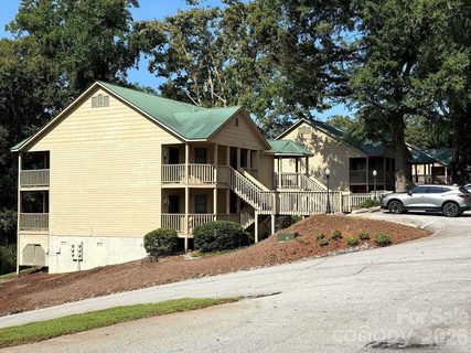 160 Whitney Boulevard active home in Rumbling Bald On Lake Lure, Lake Lure, NC