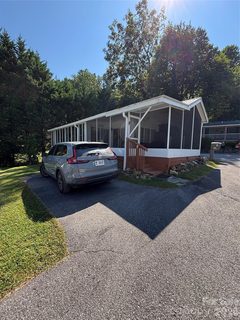 27 Levi Drive active home in Prescott Park, Maggie Valley, NC