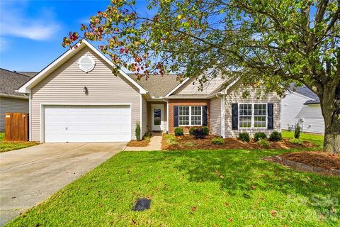 179 Mott Road active home in The Hampshires, Mooresville, NC